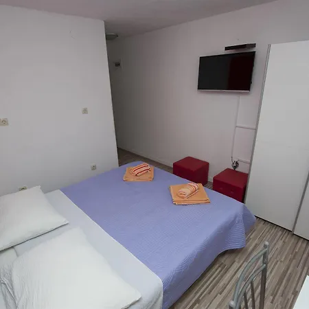 Damira فندق سبليت